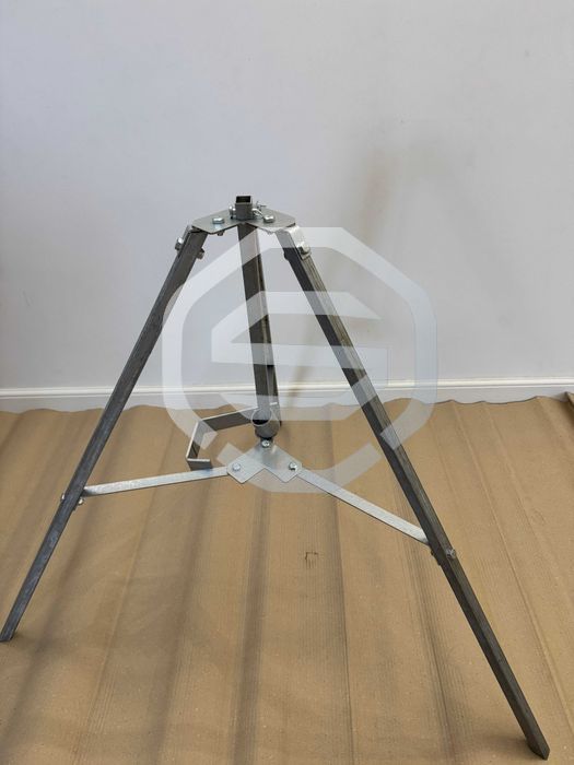 Dźwigary Blaty Sklejka Stemple Trójnogi Głowice Podpory Rusztowania