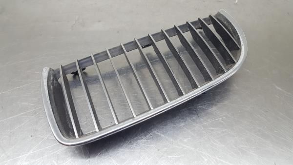 Grelha frente BMW 1 (E87)