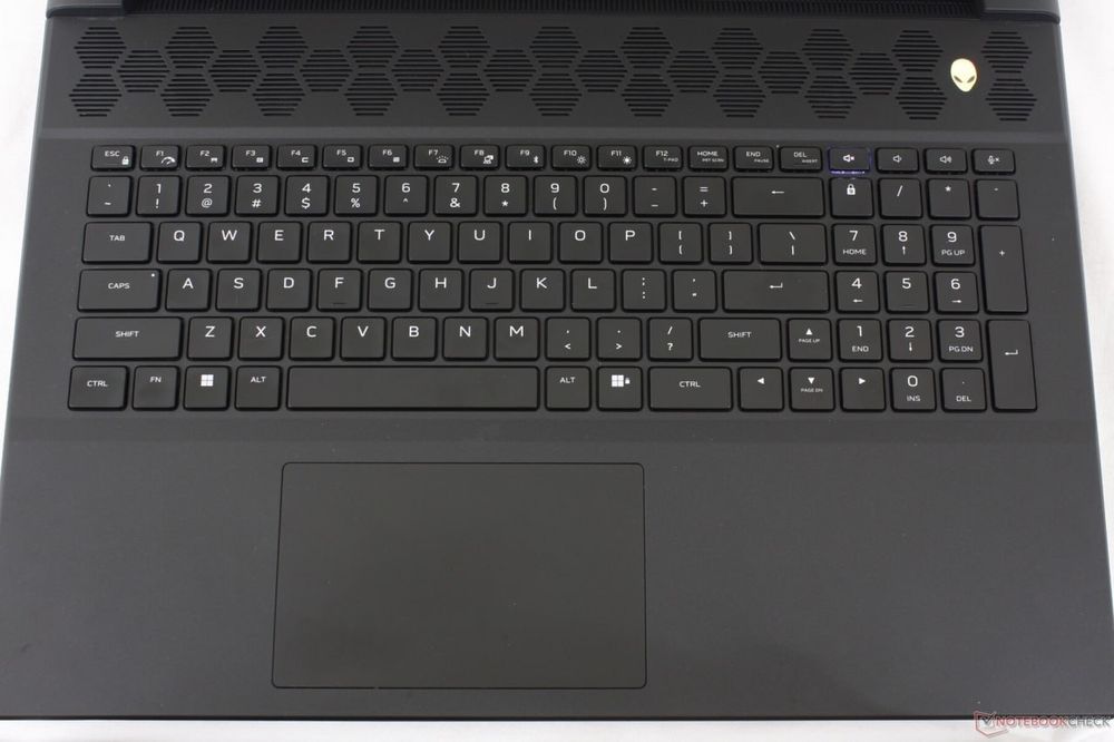 Экслюзив!Alienware M18 R1 (7845HX/32/1Tб/RTX4070/QHD), гарантия.