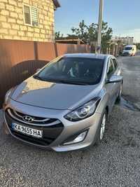 Hyundai Elantra 2013 року