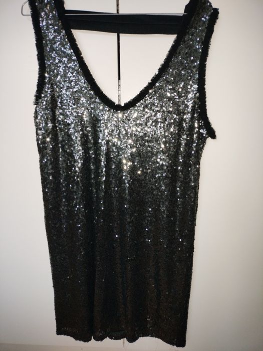 Vestido/ túnica com lantejoulas