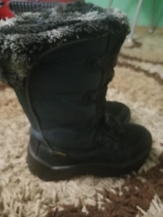 Продам сапожки Kamik gore tex