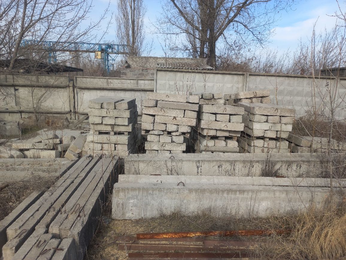 Доски балки рейки