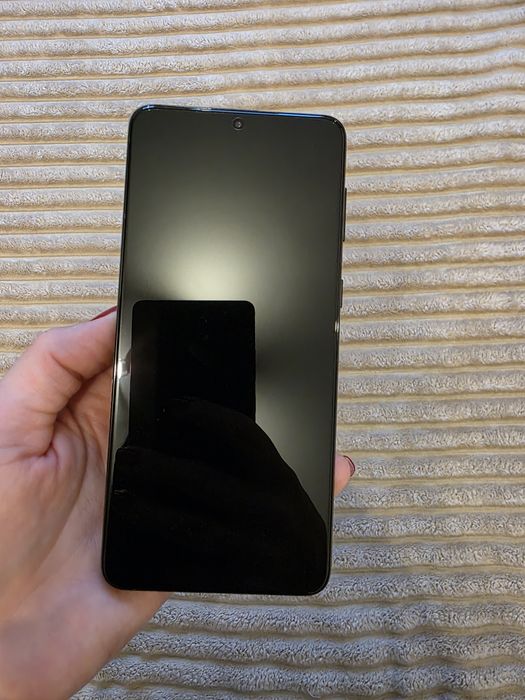 Samsung Galaxy S 21 plus
