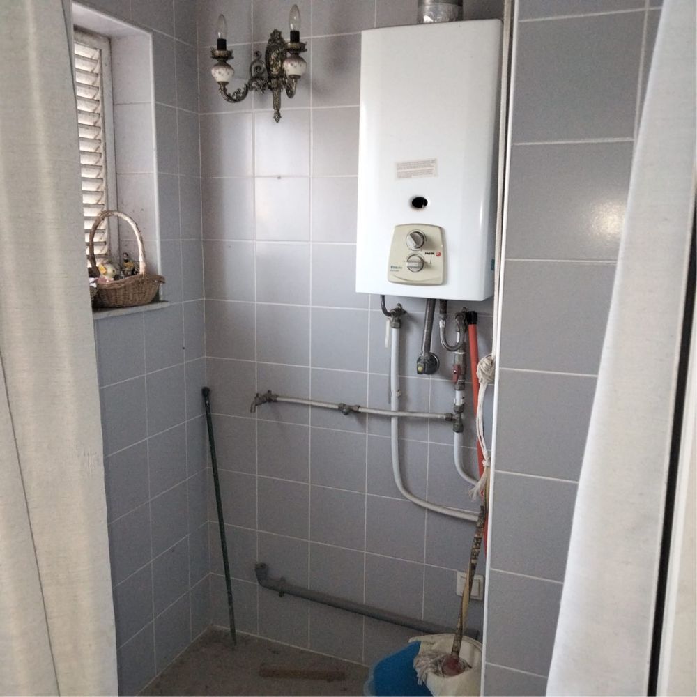T2 C/ Garagem (pouco tempo de uso) p/ PARTICULARES-S/Med. Imobiliária