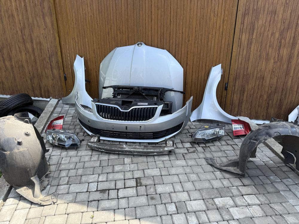 Шкода А7 Універсал зад ляда Авторозборка