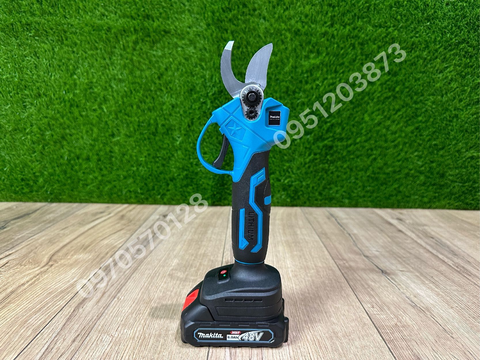 Аккумуляторный Секатор Makita DMT50BL 48V 6Ah садовый инструмент