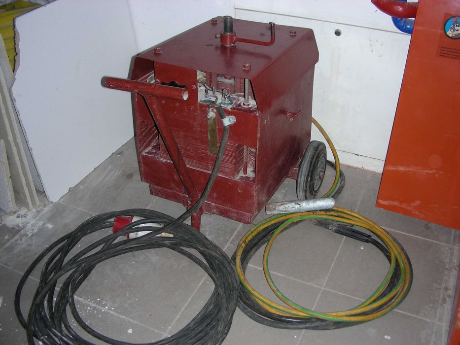 Sprzedam spawarkę transformatorową, dobry stan, sprawna