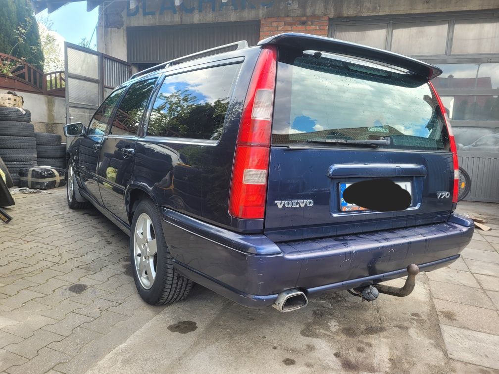 Volvo V70, 2.4 turbo, 192km, klima, hak, nowe opony, do poprawek