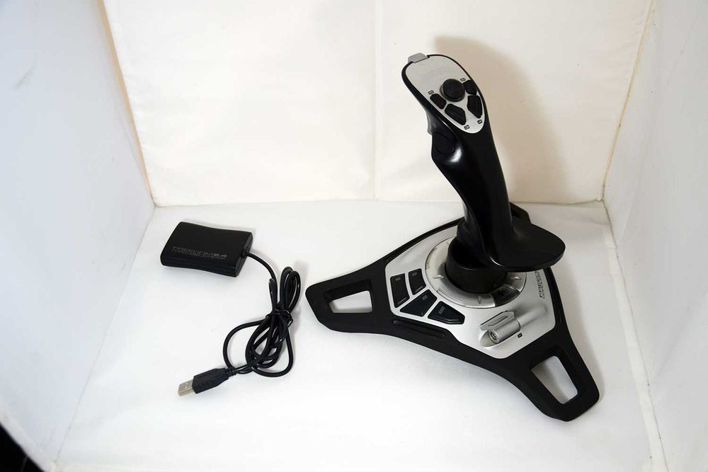 Joystick Logitech Wireless Freedom 2.4GHz