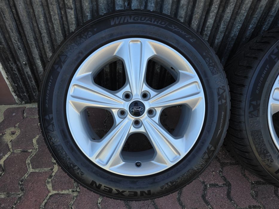 Felgi z oponami 235/55R17 Ford Kuga 5x108 S max GALAXY 3 Mondeo