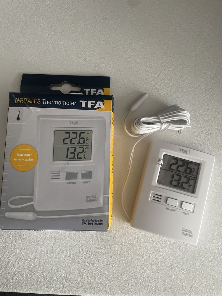 Nowy termometr z zewnętrznym czujnikiem temperatury TFA
