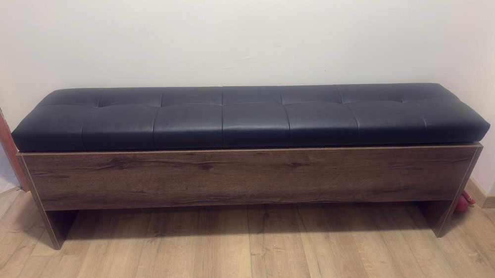 ławka do łóżka lub siedzisko na korytarz