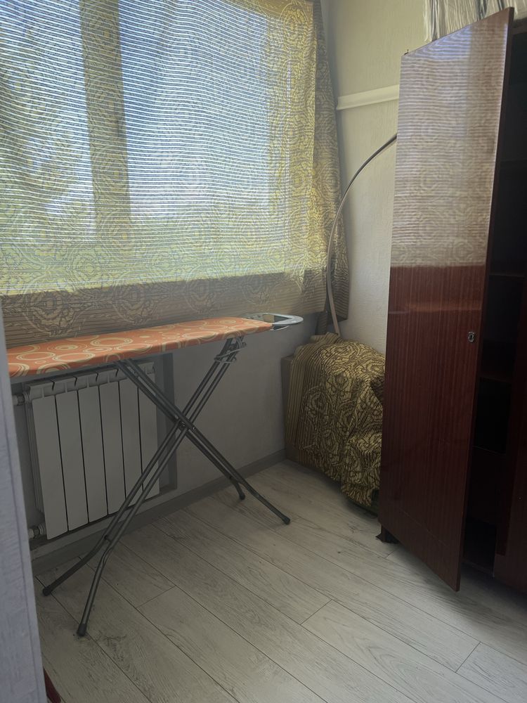 Продам 2х кім кв з лоджією Раковка