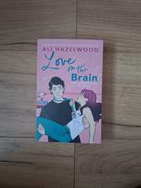 Ali Hazelwood Love on the brain książka