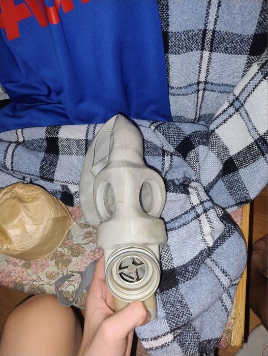 Продам противогаз нерехту