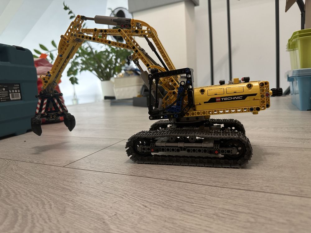 Lego Technic 42006 Koparka 2 w 1
