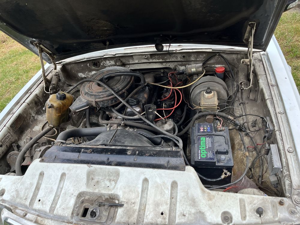 ГАЗ 3110 білого кольору