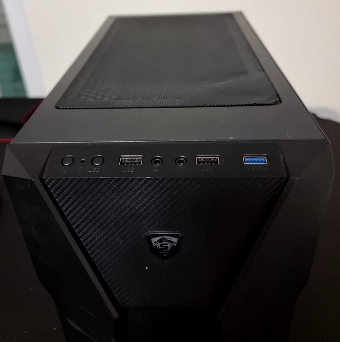 PC GAMING AMD Ryzen 5 2600 GPU GTX 1650 Super 4 GB, 16 GB RAM, usado