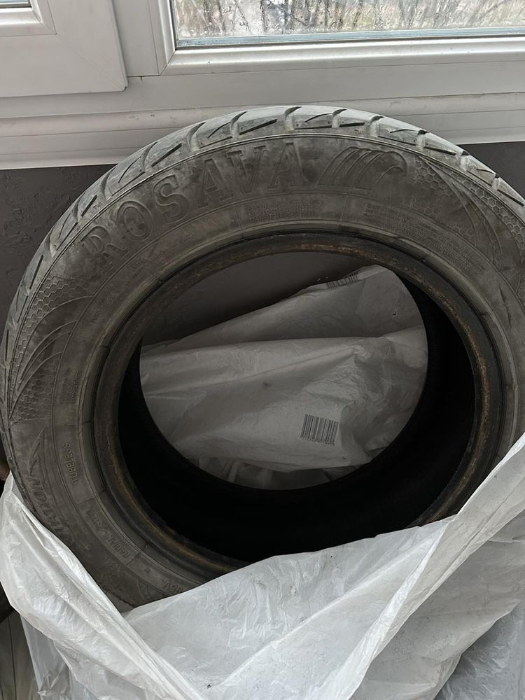 Комплект літньої резини 215/60 R16