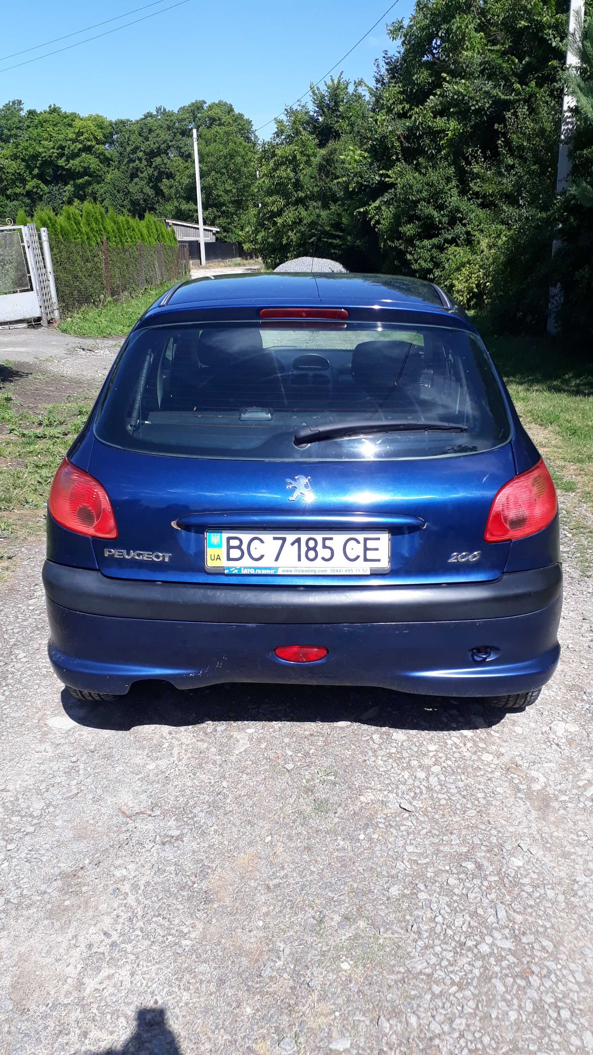 Продам автомобіль Peugeot 206