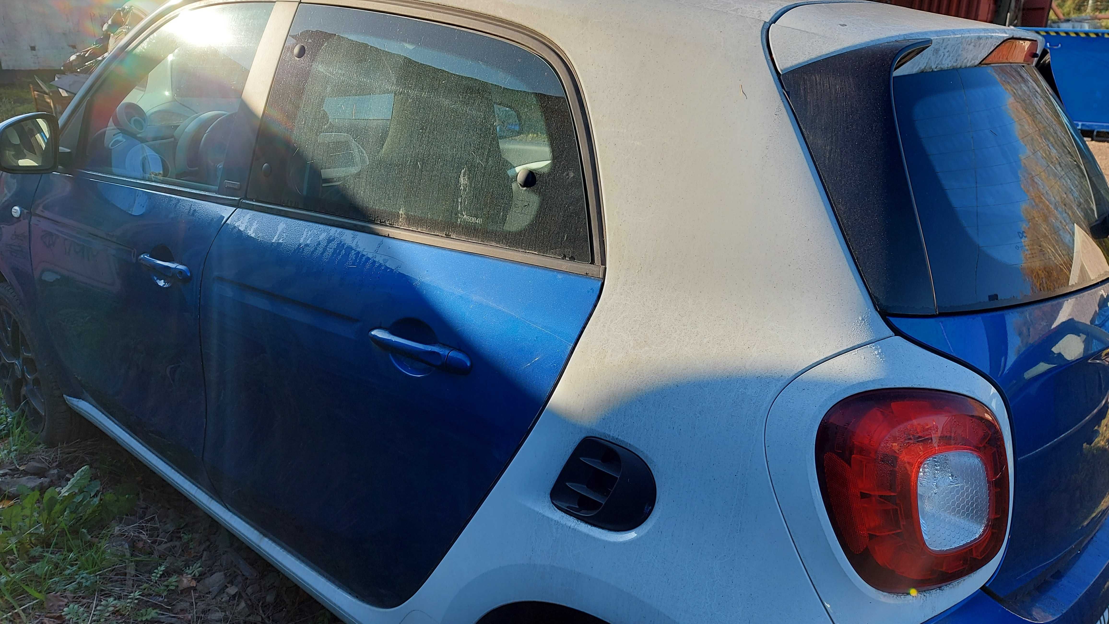 Smart FORFOUR II 2015' drzwi tylne lewe transport/dostawa