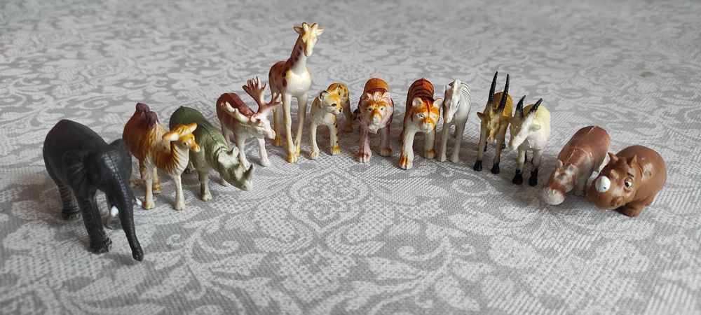 . Набір фігурок Сафарі диких тварин  13 штук