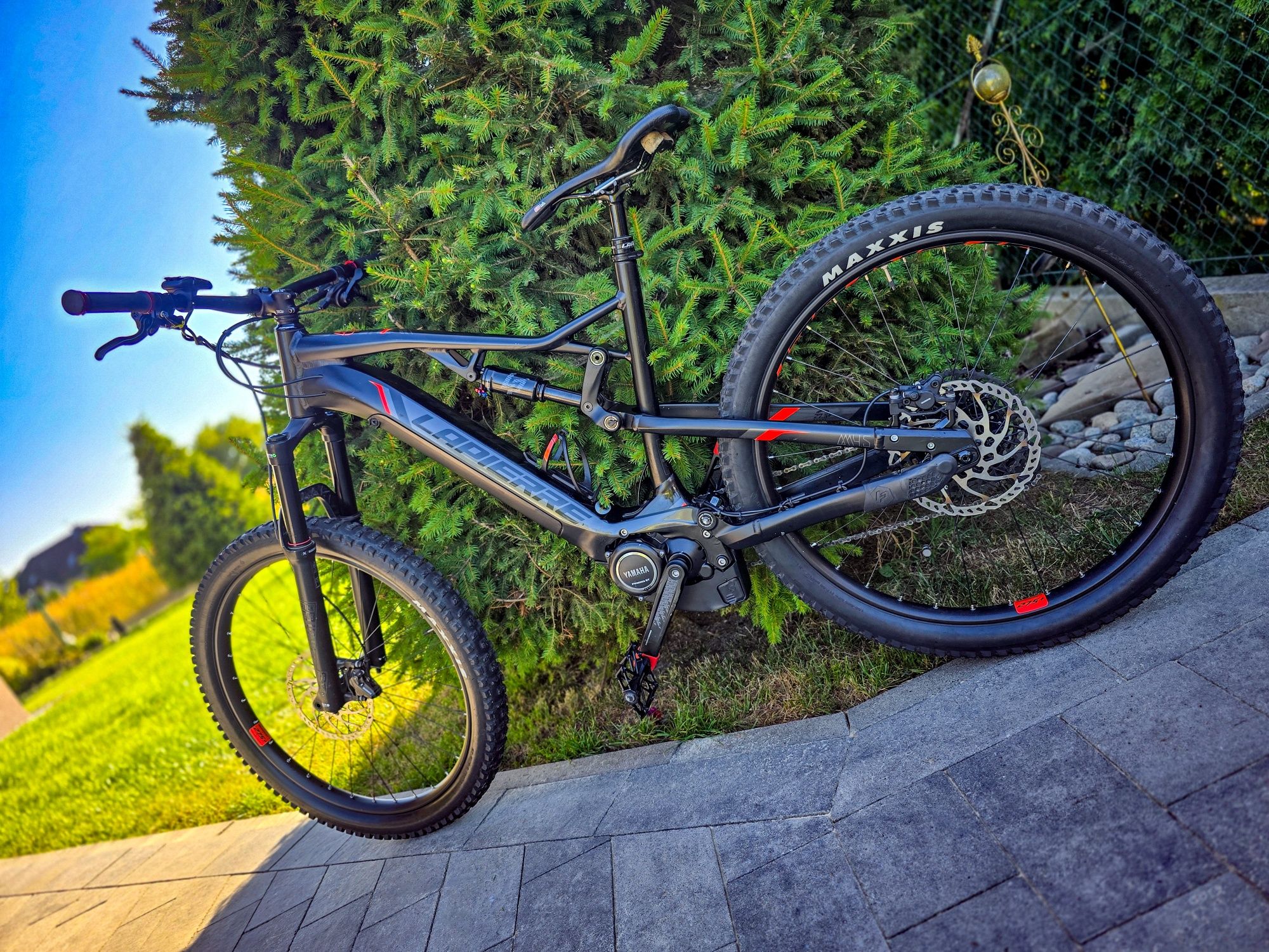 Rower eBike Lapierre OVERVOLT AM 4.5, model 2020