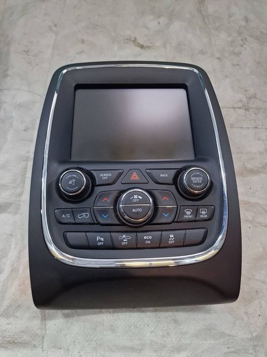 Duża navi radio Dodge Durango 2014, 2015, 2016, 2017, 2018