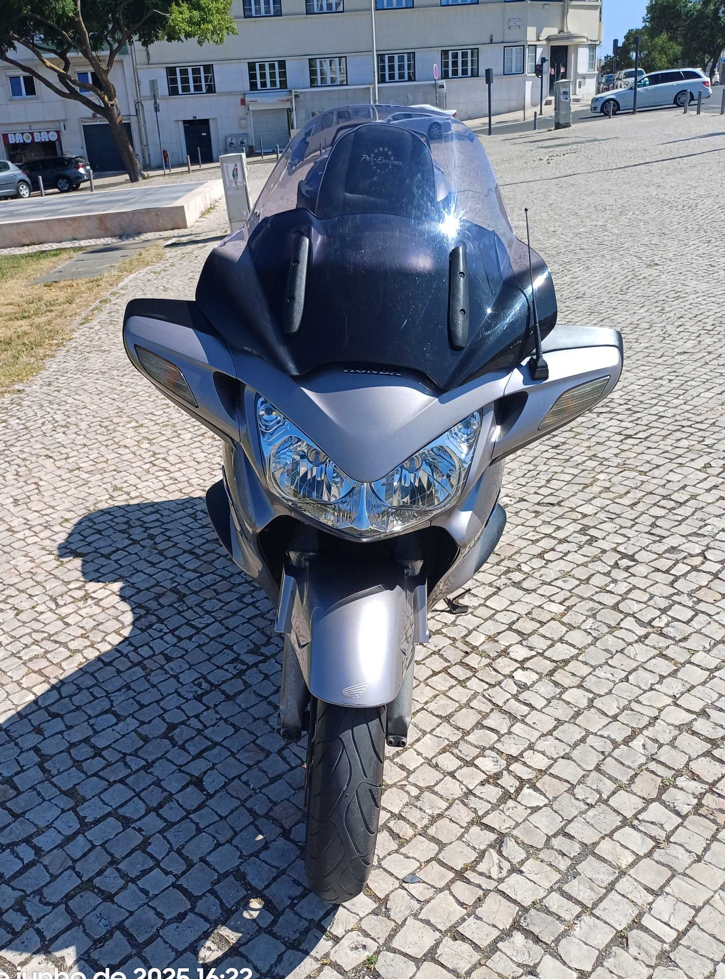 Honda STX 1300 Pan European ABS - 2002