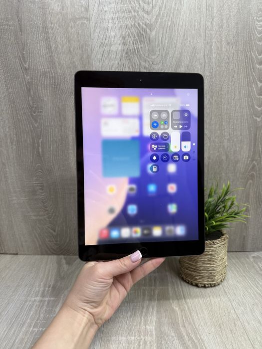 iPad 7 (2019) 32 GB, LTE + Wi-Fi