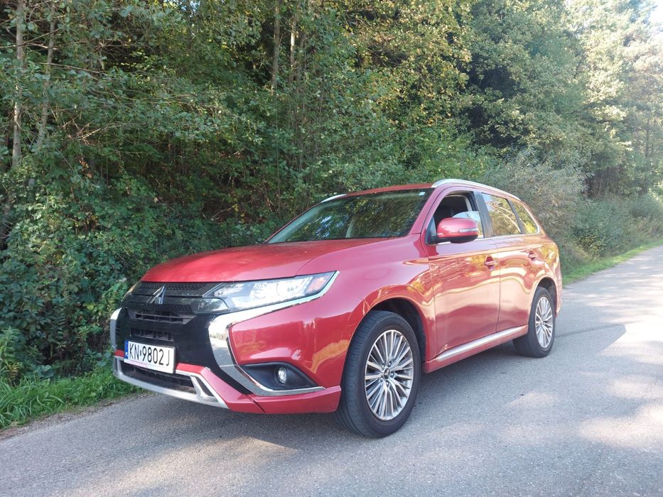 Mitsubishi Outlander Phev Pług In Hybrid 4x4
