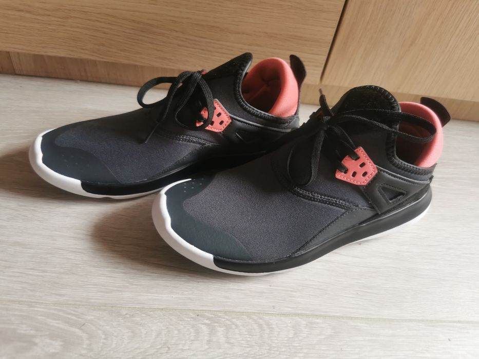 Nowe buty Jordan r. 36