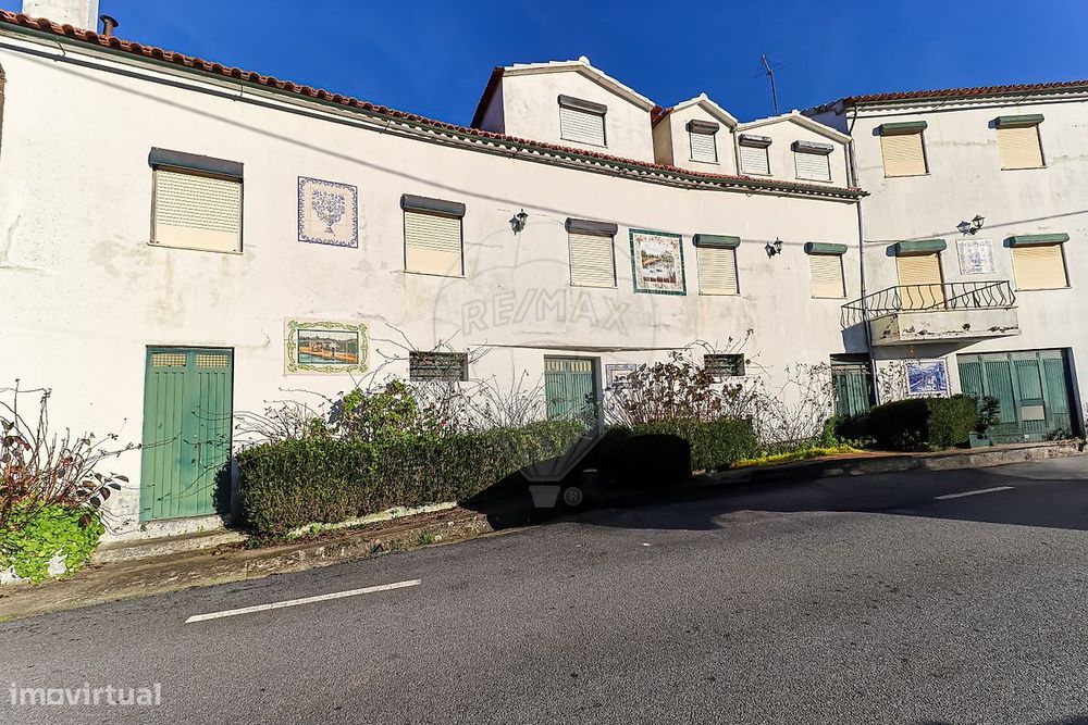 Moradia T4 para venda