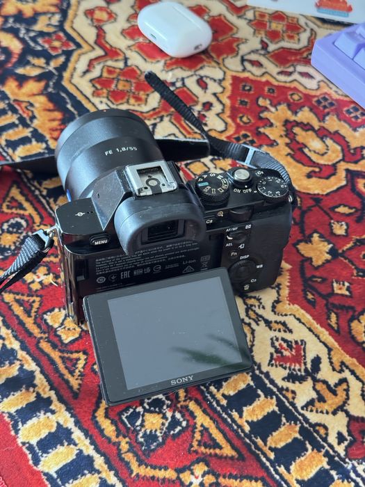 Sony A7R + Zeiss 1.8 objektyw