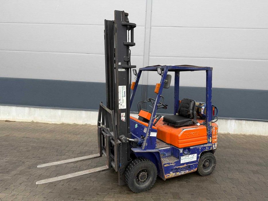 Wózek Widłowy TOYOTA 5FGL18 - Nowy silnik i przekładnia. Gaz