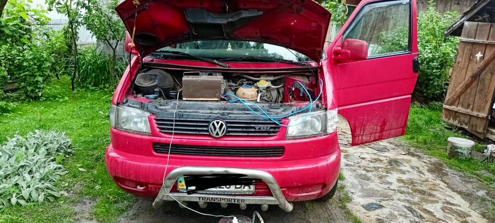 дуга перед vw Transporter T4