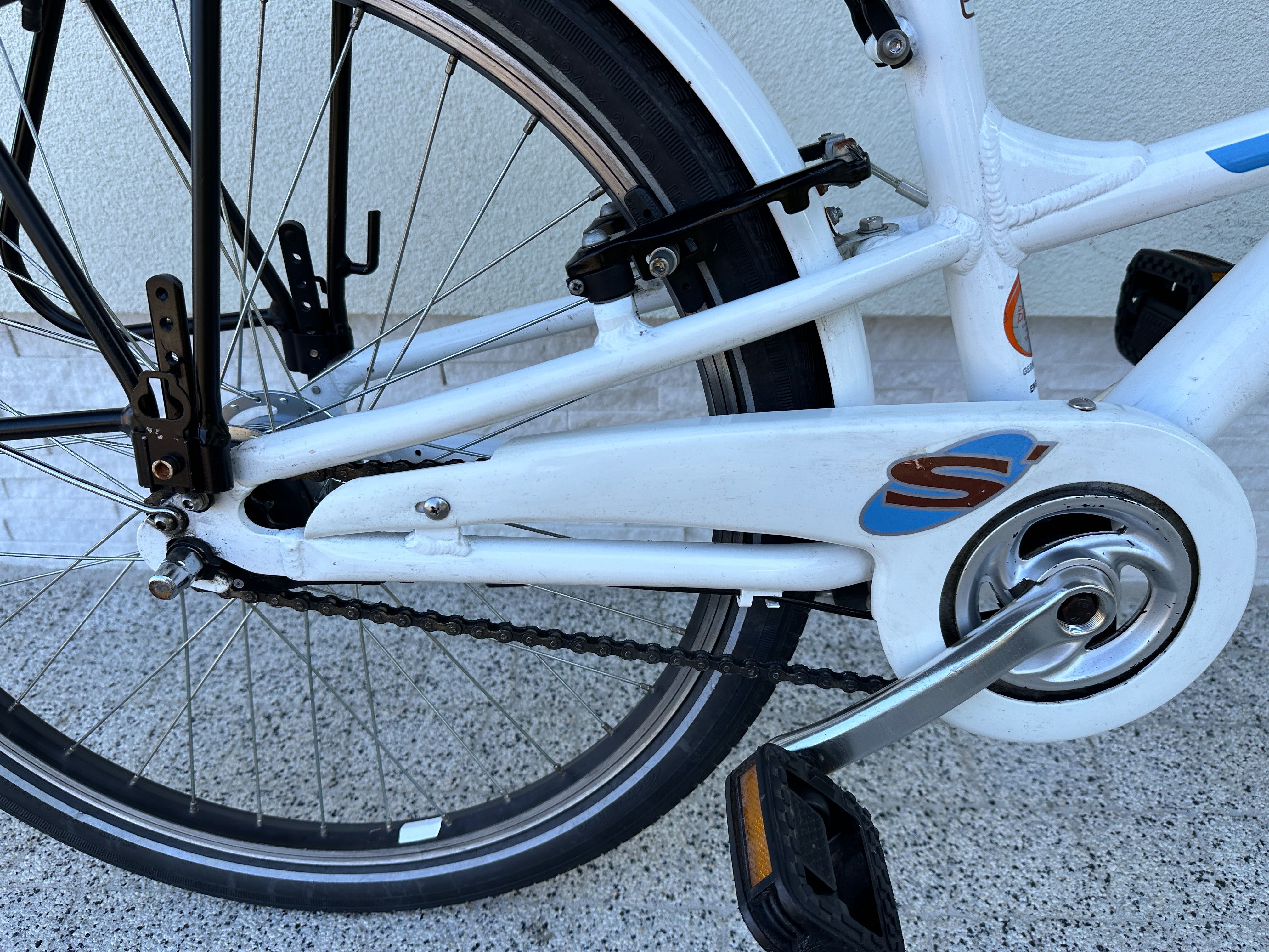 Rower SCOOLBIKE - koła 24, aluminiowy, Nexus 7b, kontra, prądnica