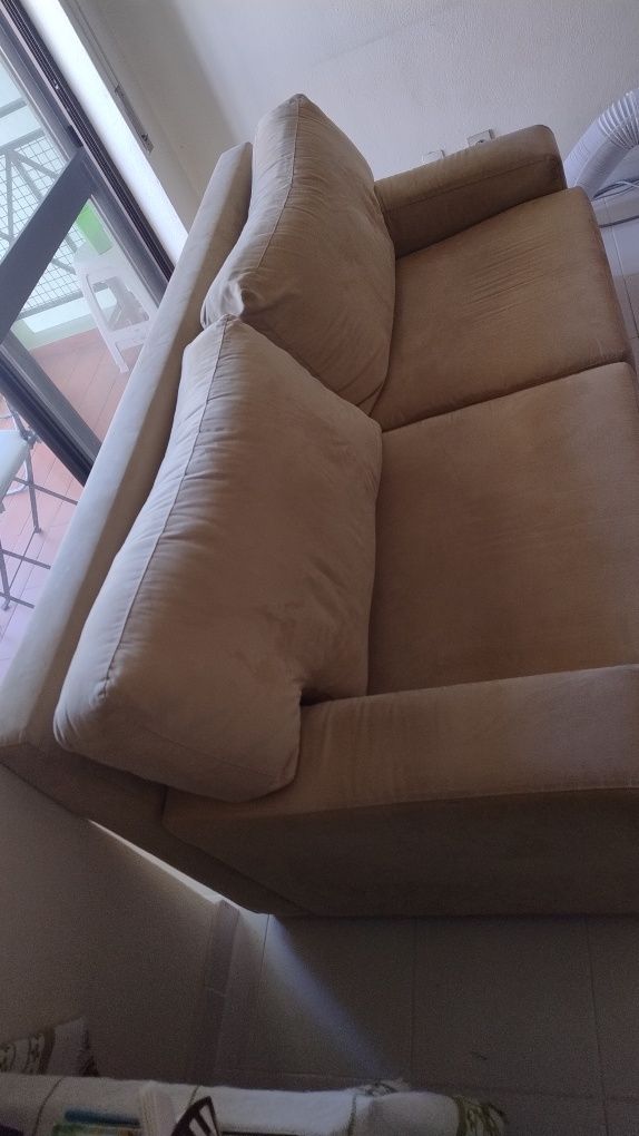 Sofá com 2 lugares