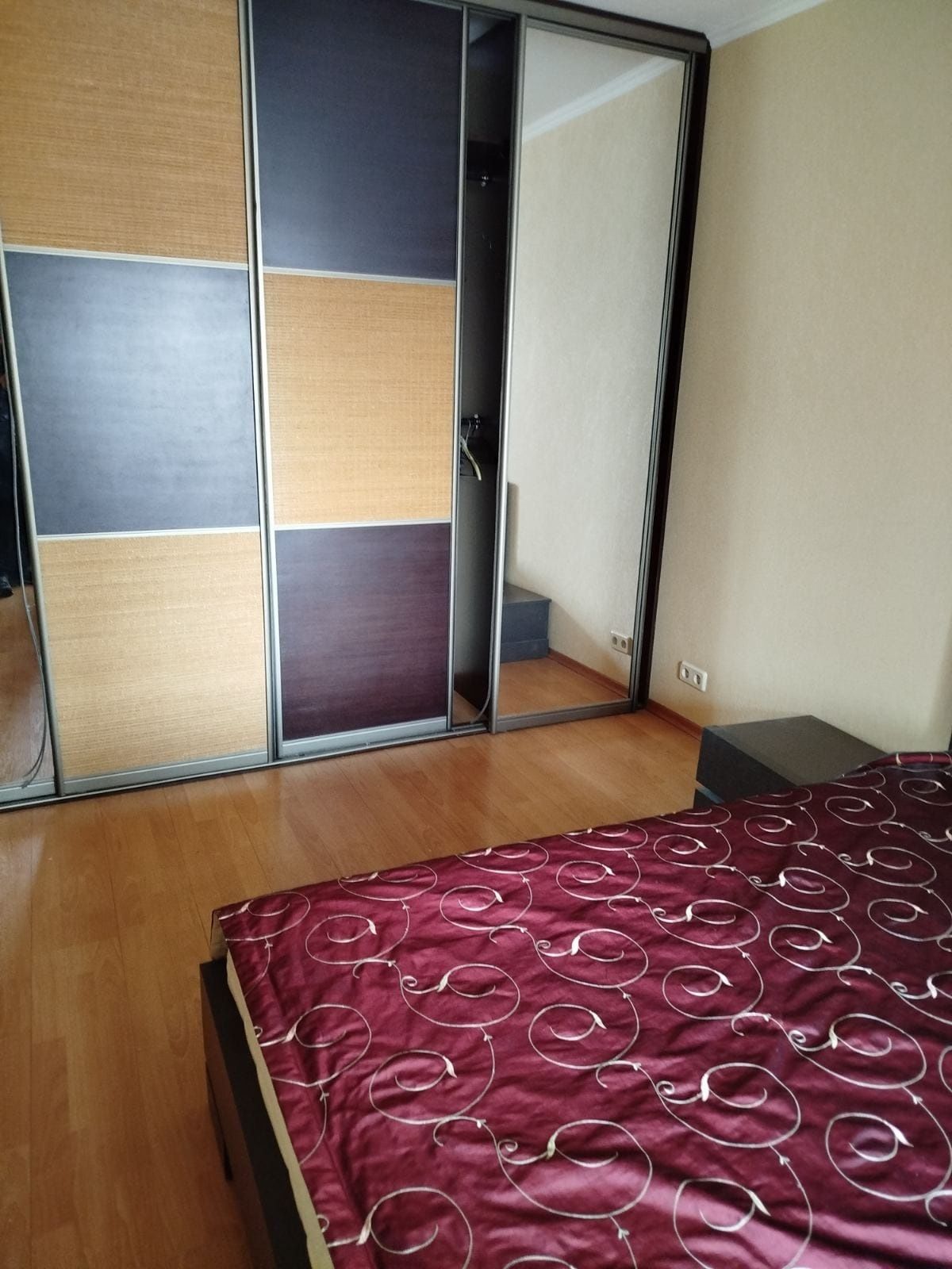Ахматовой 5. Чудова 2к кв. студія + спальня. Актуально