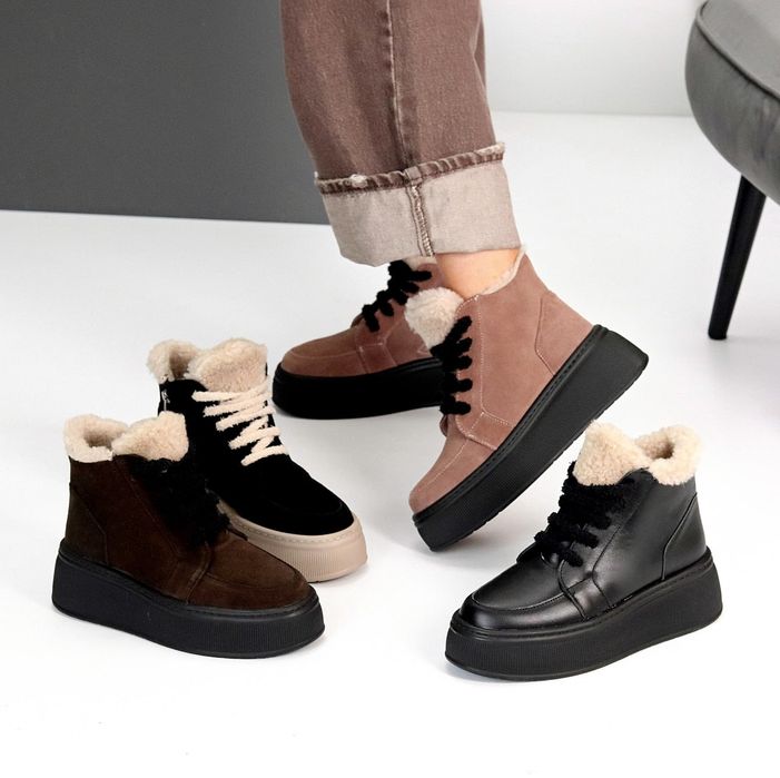 Жіночі шкіряні зимові черевики в кольорах