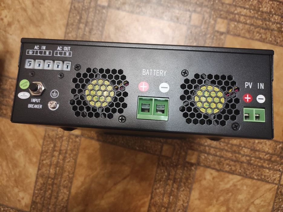 Гібридний сонячний ДБЖ, інвертор ISolar SMH 3K,  24B,  новий