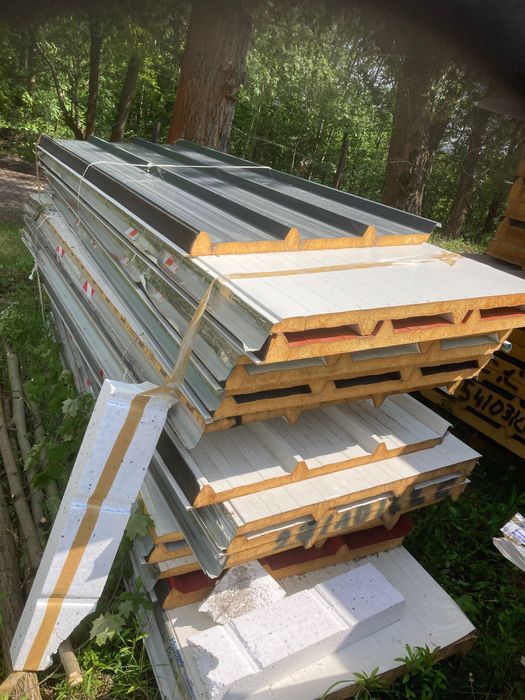 Płyta warstwowa dachowa