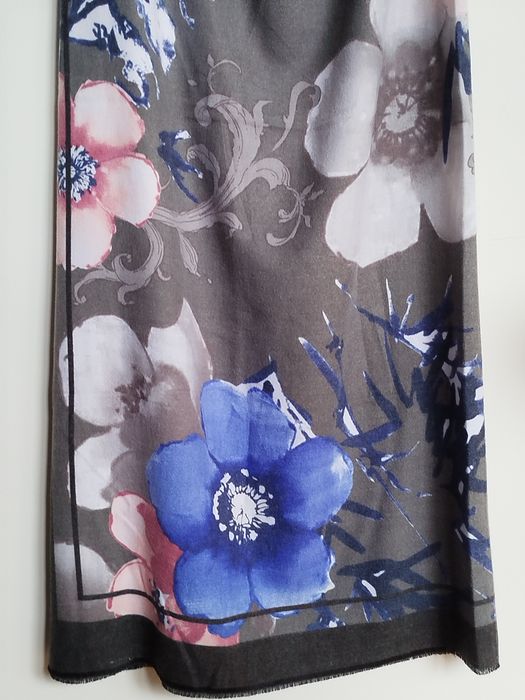 Duża chusta 130x130 wiskoza z wełną