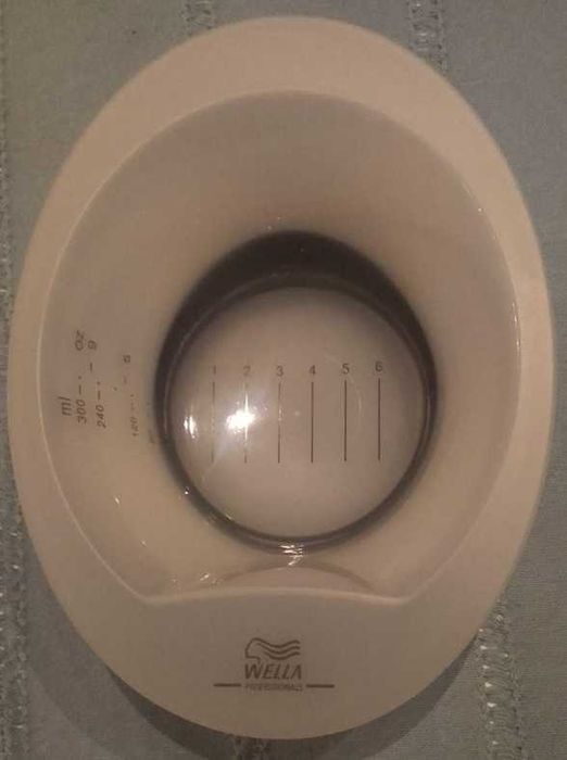 Miseczka do mieszania farby do włosów WELLA