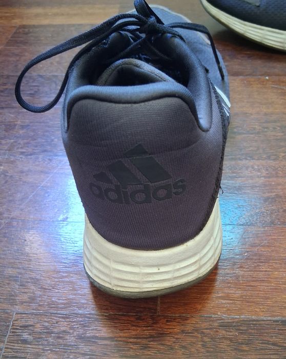 Sapatilhas Adidas desportivas