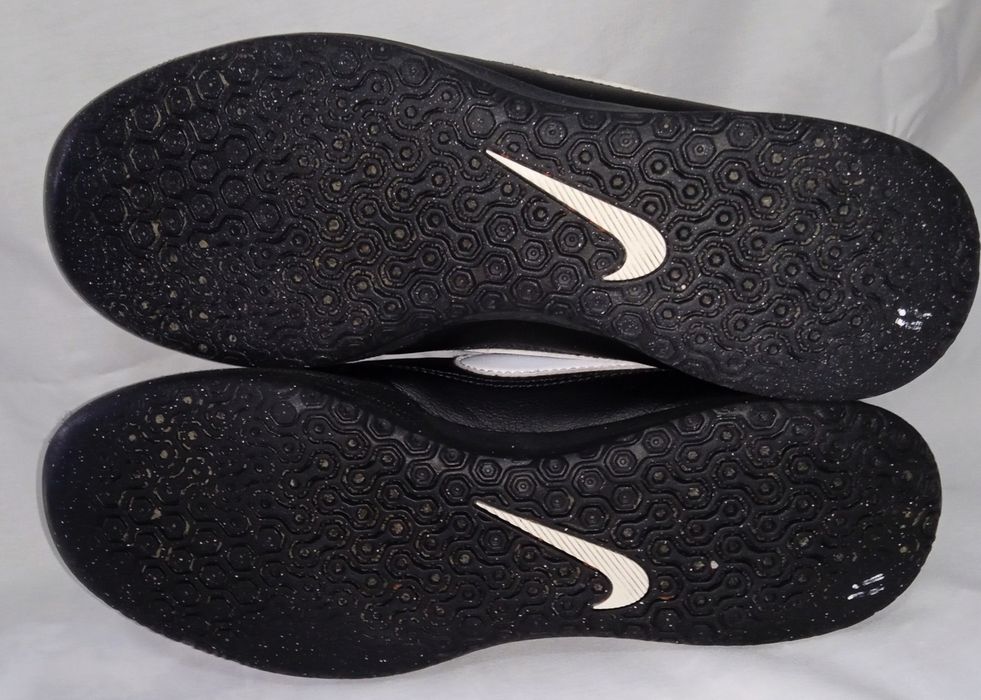 Футзалки Nike Majestry IC 40 р