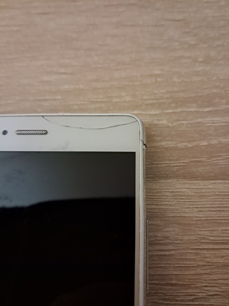 Smartfon Huawei P9 Lite