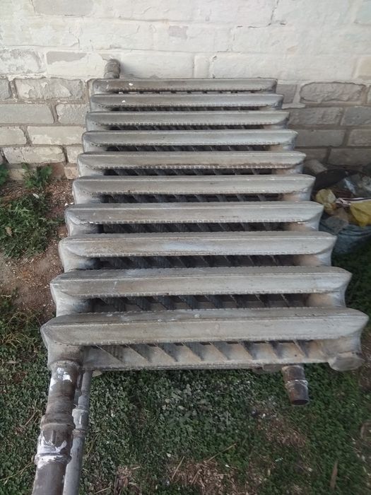 Чугунные радиаторы отопления 150грн секция