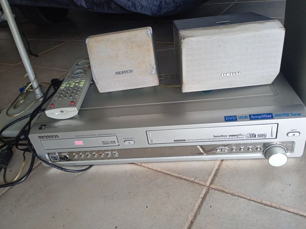Leitor de DVD e VCR Samsung